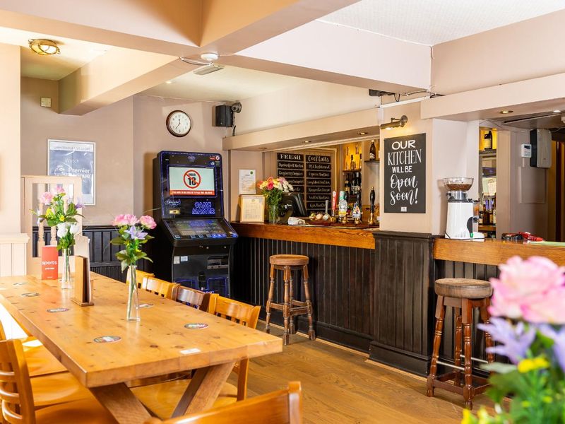 Front bar. (Bar). Published on 19-06-2024 