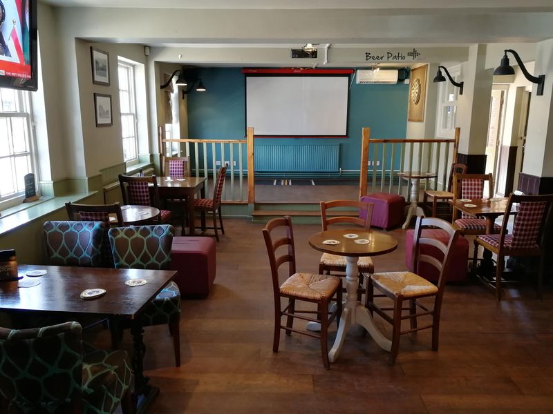 Cornerstone, Shefford: lounge. (Pub, Bar). Published on 19-02-2020