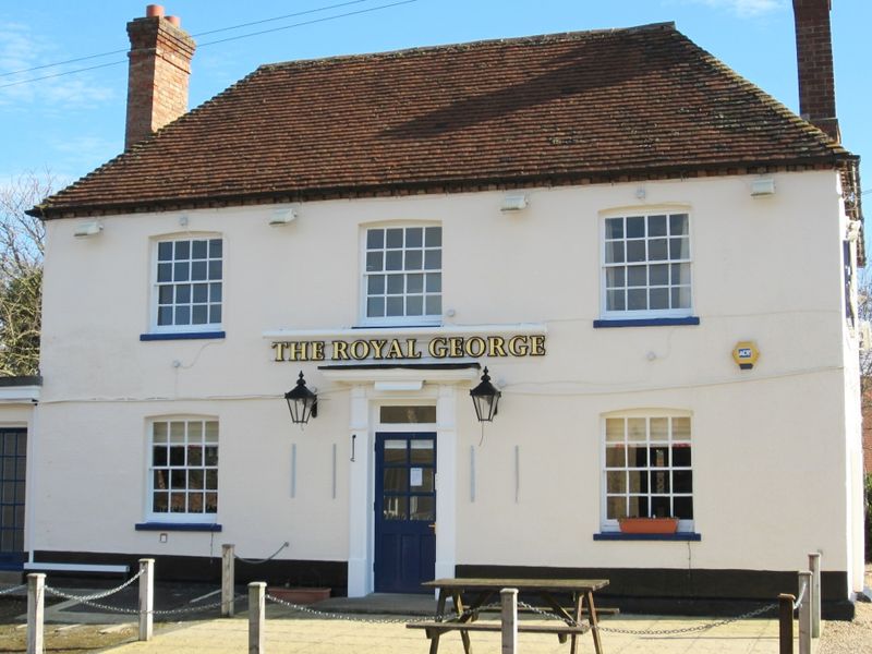 "Royal George, Stagsden". (Pub, External). Published on 15-12-2013