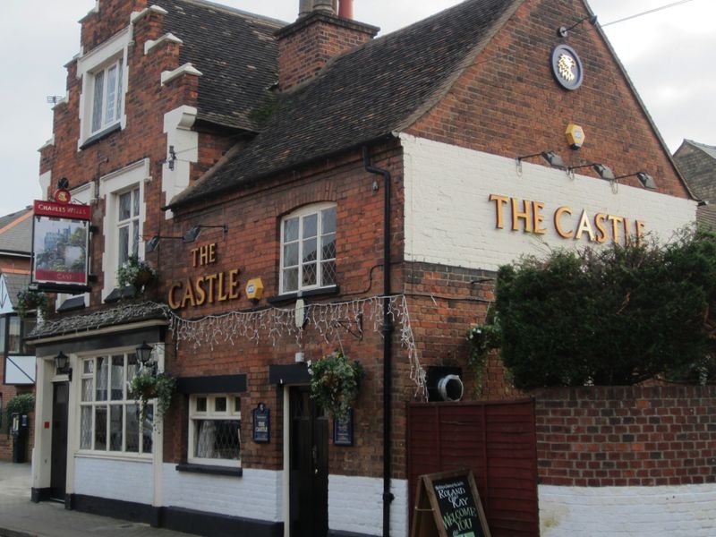 "Castle, Bedford". (Pub, External, Key). Published on 29-03-2015 