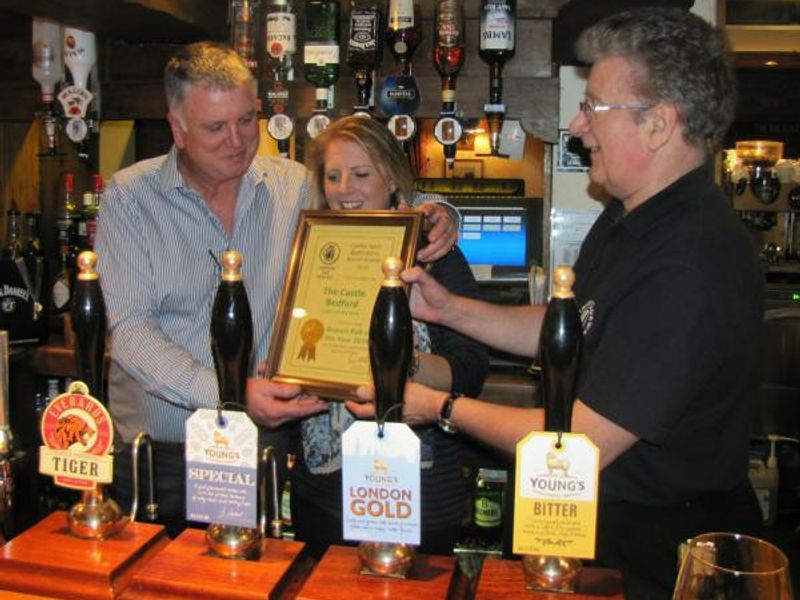 Castle Bedford - North Beds CAMRA Branch Pub of the Year 2016. (Pub, Bar, Publican, Award). Published on 28-03-2016