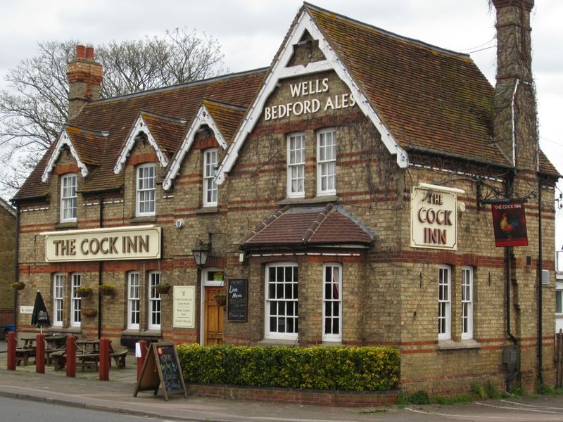 "Cock Inn, Wootton". (Pub, External). Published on 11-11-2013