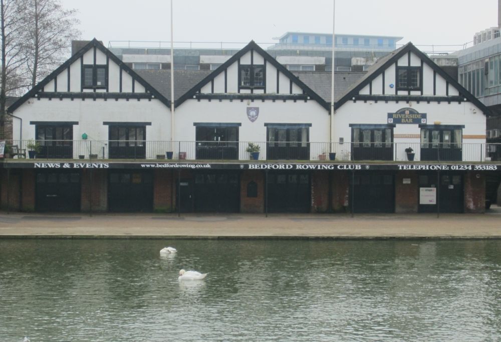 "Bedford Rowing Club, Bedford". (Pub, External). Published on 16-03-2014