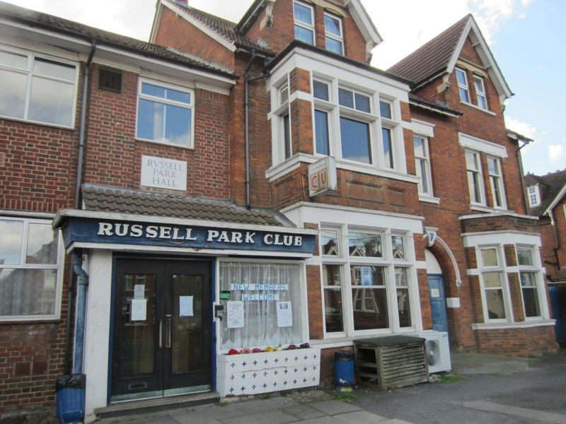 "Russell Park Social Club, Bedford". (Pub, External, Key). Published on 10-06-2017