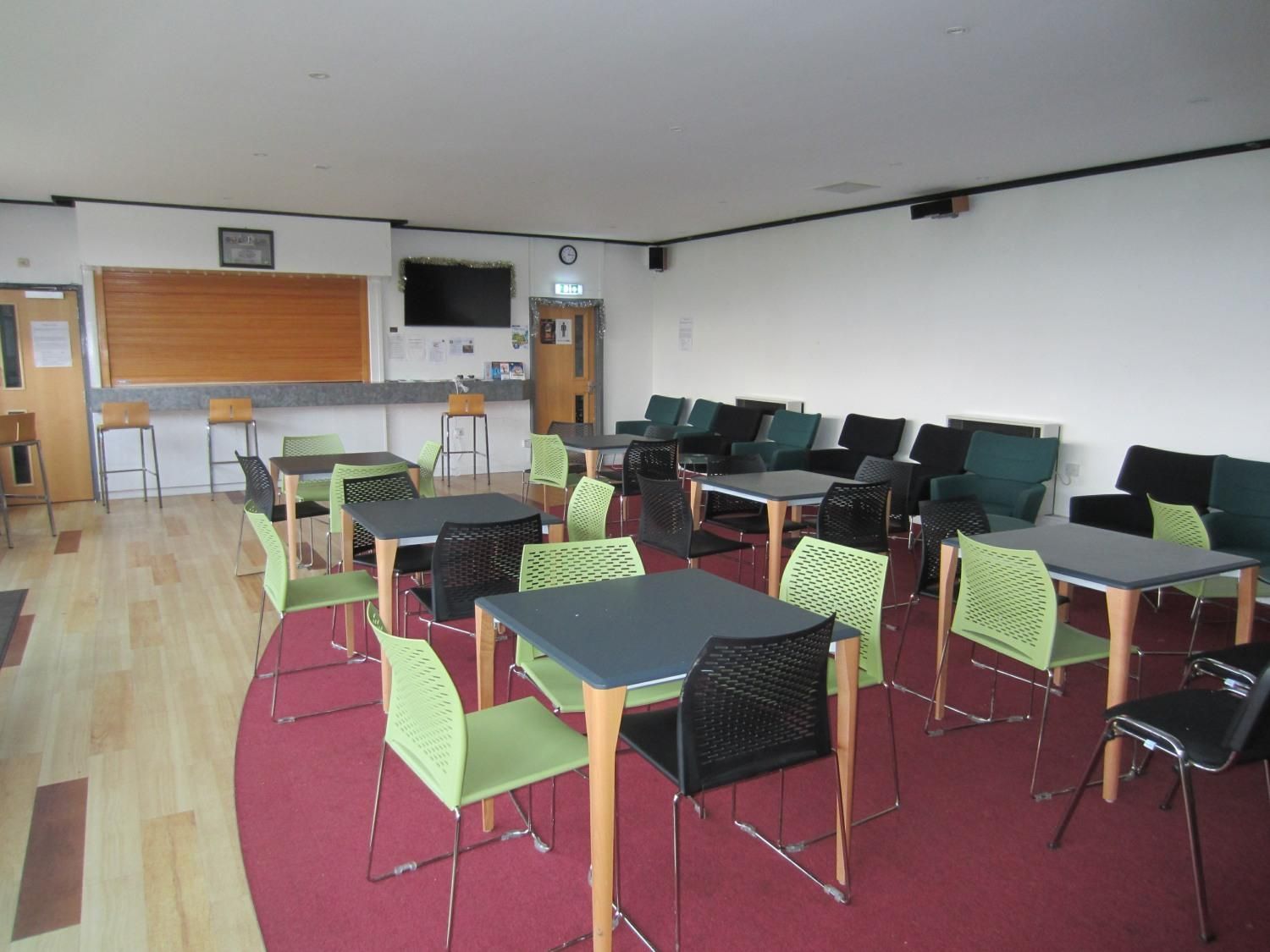 Colworth Club, Sharnbrook - members' lounge. (Pub, Bar). Published on 18-12-2016
