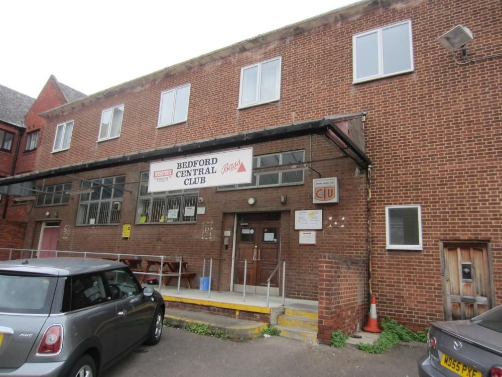 Bedford Central Club, Bedford. (Pub, External, Key). Published on 24-10-2016