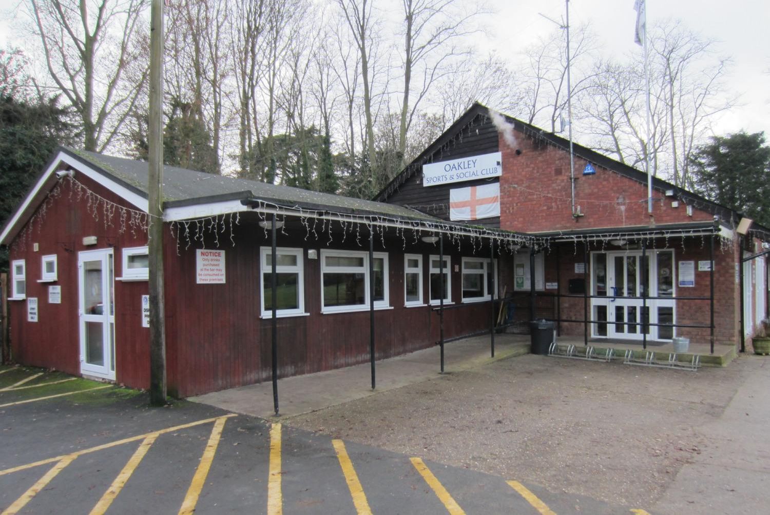 Oakley Sports & Social Club, Oakley. (Pub, External, Key). Published on 18-12-2016