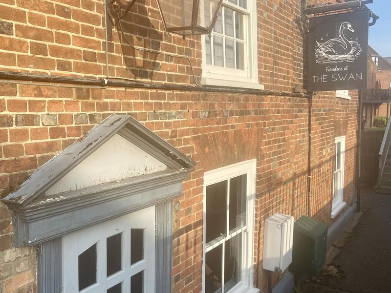 Front entrance . (External, Sign, Key). Published on 12-06-2025