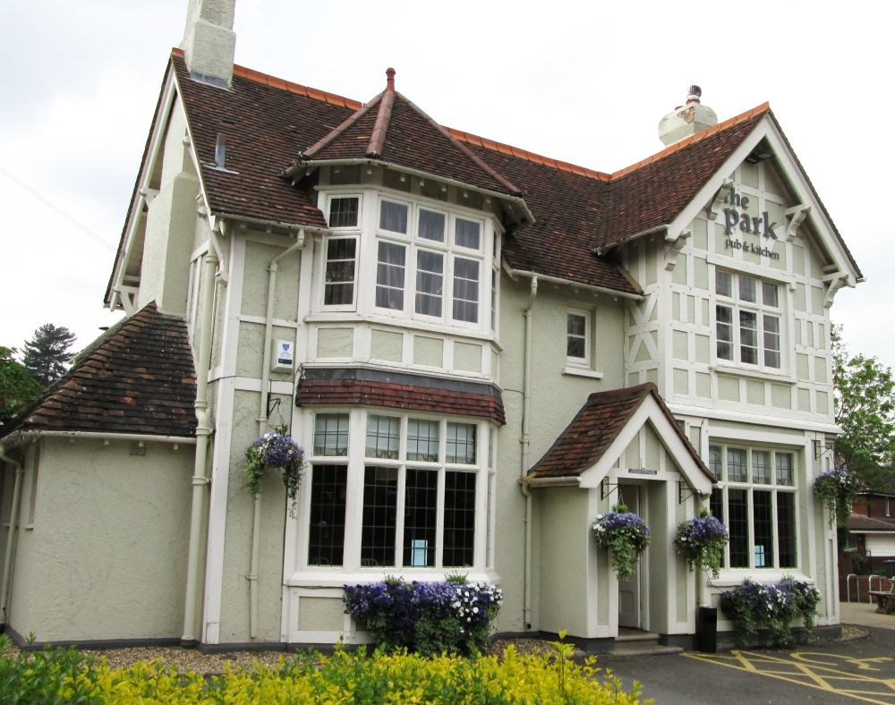 "Park Pub & Kitchen, Bedford". (Pub, External). Published on 11-05-2014
