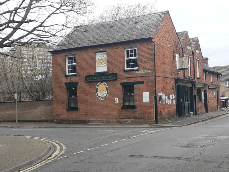 Wellington Arms, Bedford. (Pub, External, Sign). Published on 05-03-2023
