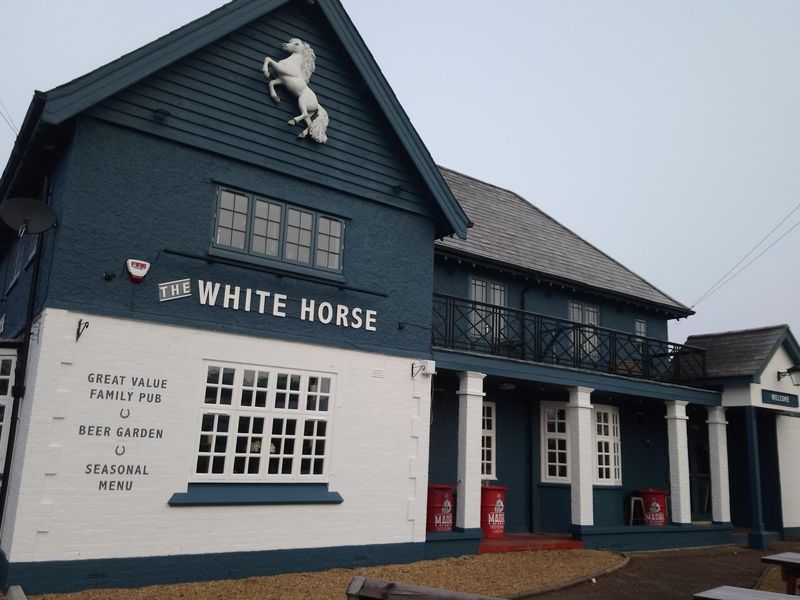 White Horse, Bedford. (Pub, External, Key). Published on 21-01-2023 