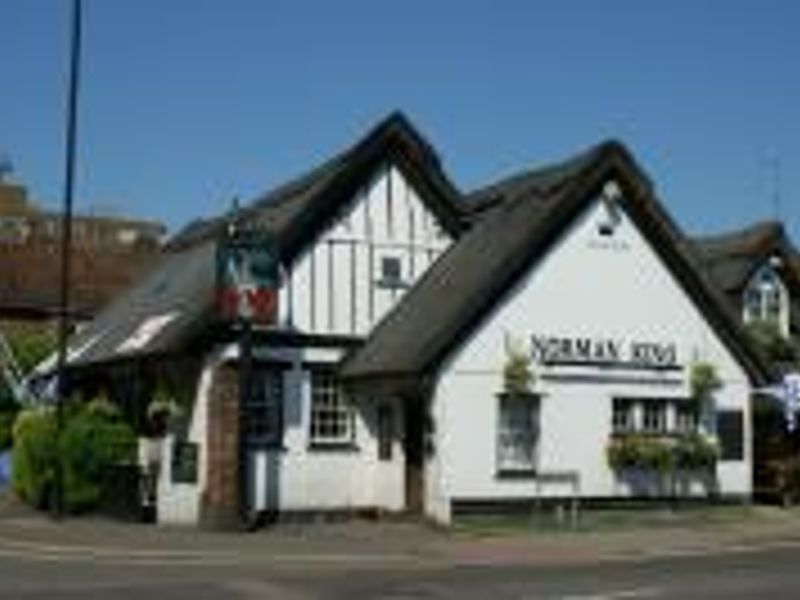 Norman King at Dunstable. (Pub, External). Published on 03-03-2012