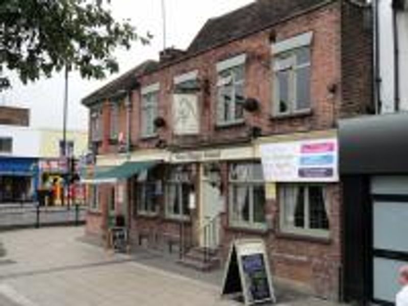 Nags Head at Dunstable. (Pub, External). Published on 03-03-2012