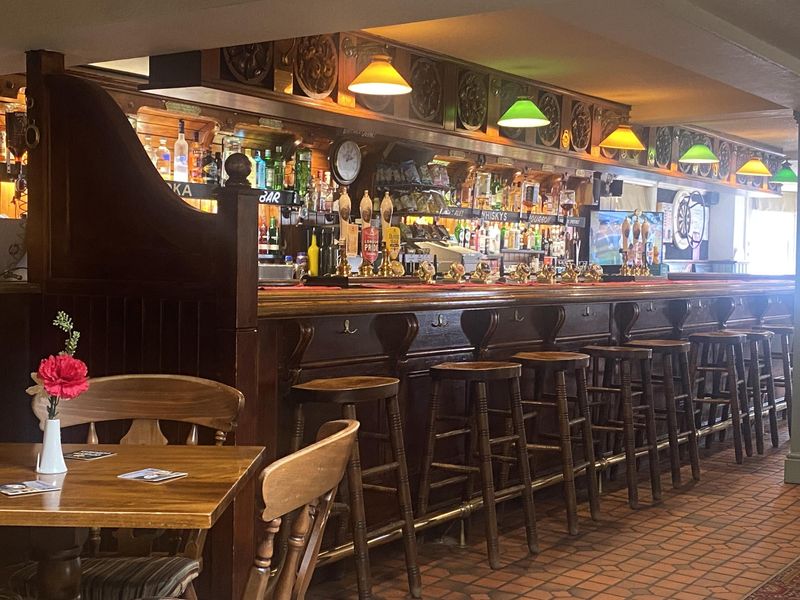 (Pub, Bar). Published on 03-08-2023 