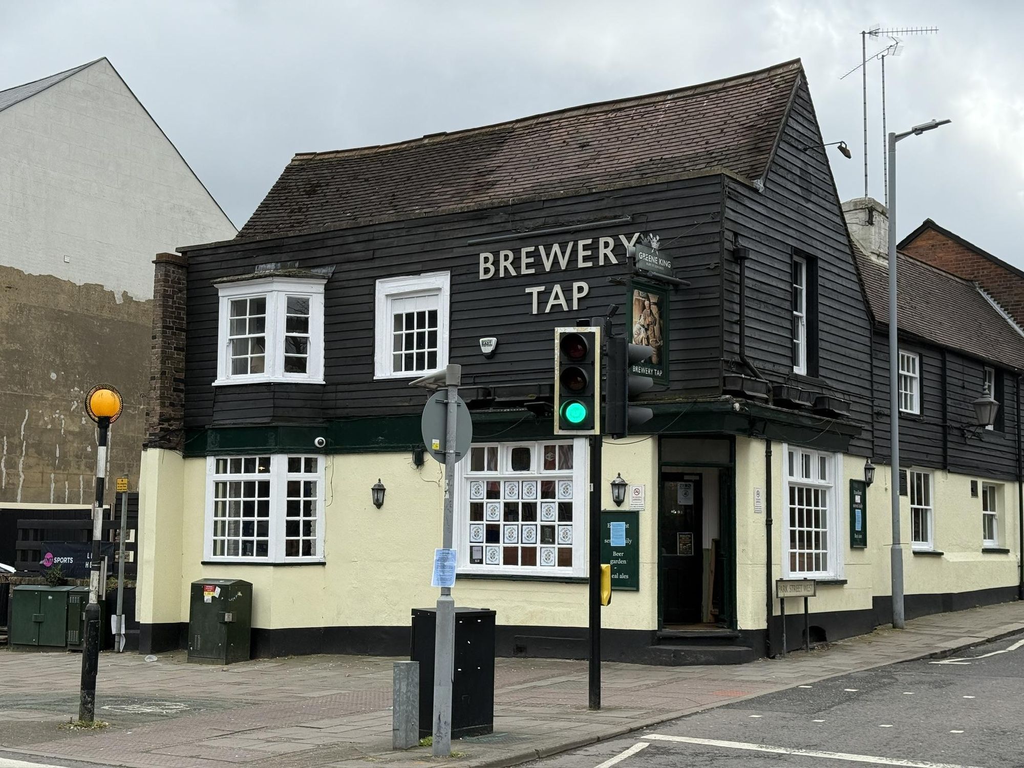 (Pub, External, Key). Published on 18-04-2026