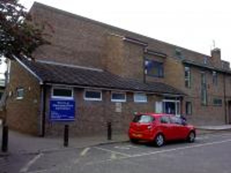 Inn On The Green at Luton. (Pub, External). Published on 03-03-2012
