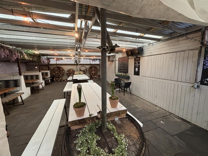 Marquee. (Garden). Published on 15-02-2026 