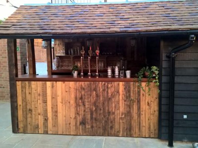 (Pub, External, Bar, Garden). Published on 12-08-2016 