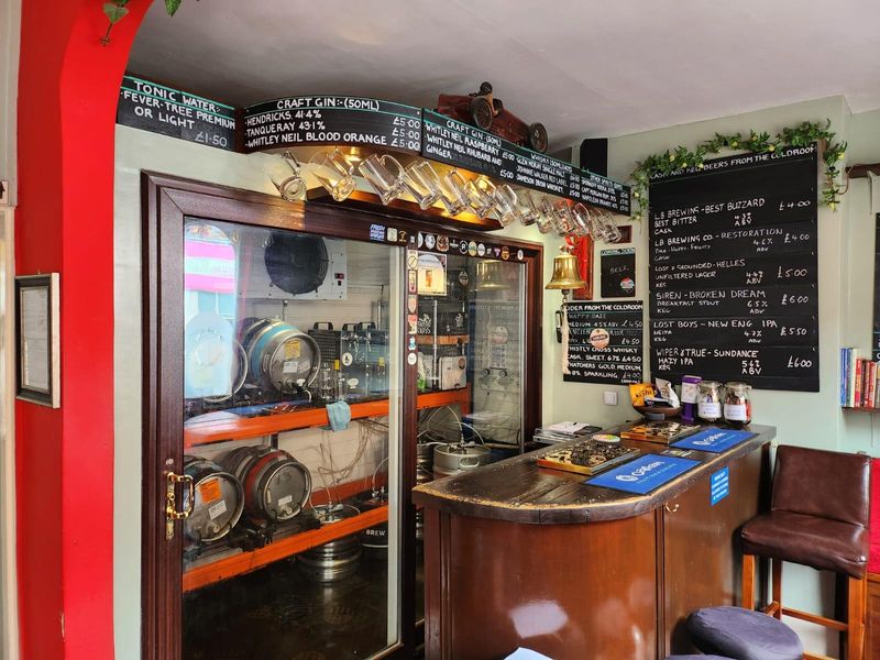 (Pub, Bar). Published on 11-04-2023 