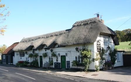 Four Points, near Aldworth. (Pub, External). Published on 02-10-2013