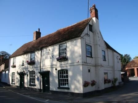 Swan, East Ilsley. (Pub). Published on 14-05-2013