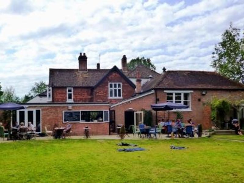 Dundas Arms - from the gardend. (Pub, External, Garden). Published on 07-10-2013