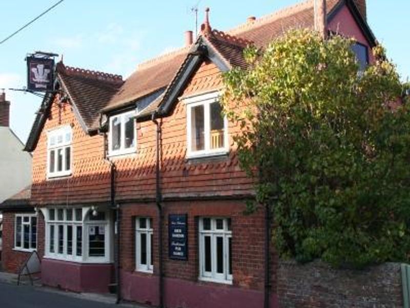 Prince of Wales, Kintbury. (Pub, External). Published on 14-11-2013