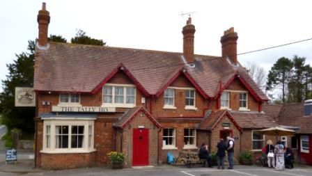 Tally Ho!. (Pub, External). Published on 14-04-2014