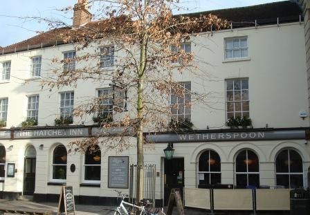 Hatchet Inn, Newbury. (Pub, External). Published on 22-01-2014