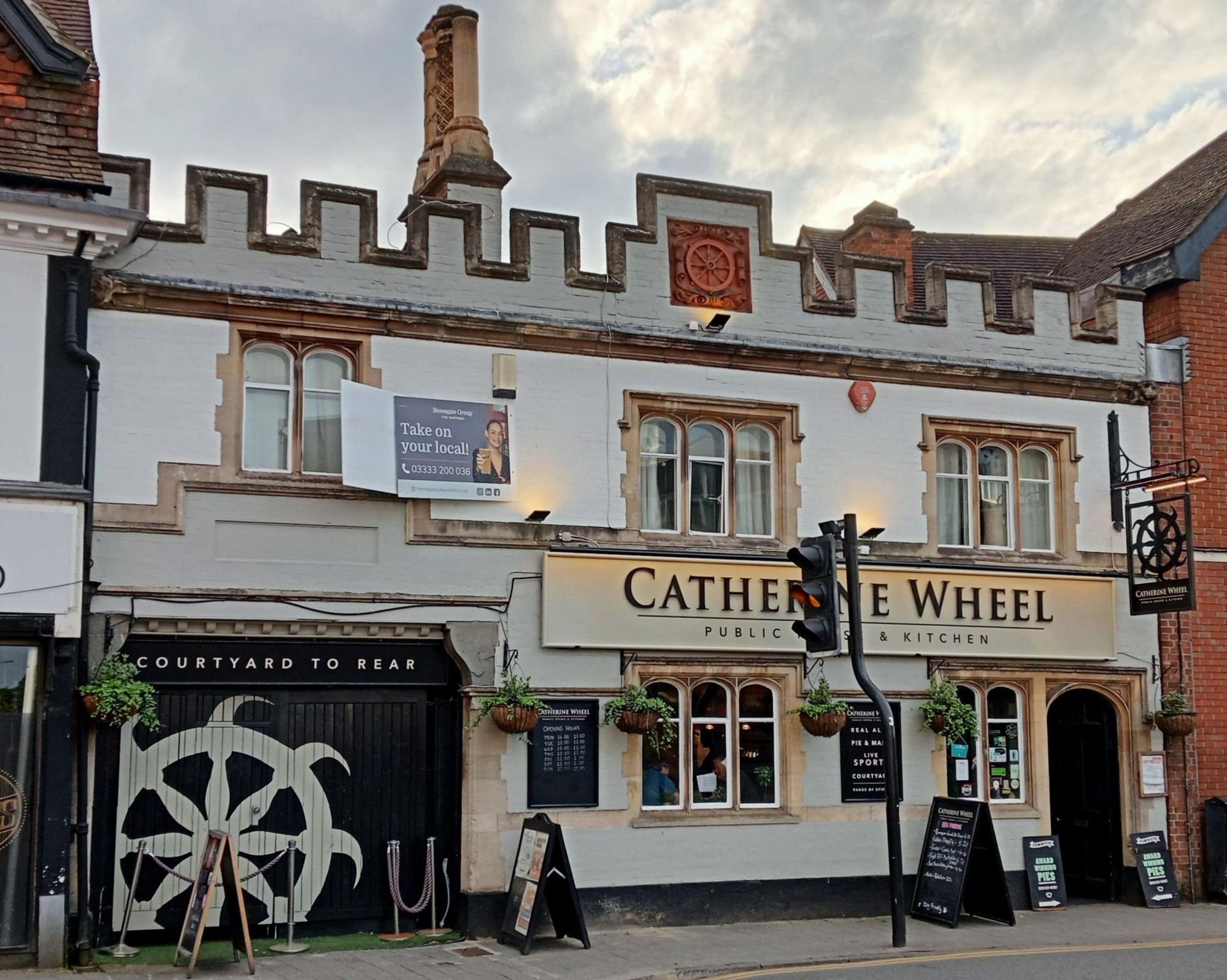 Catherine Wheel, Newbury (Photo: Peter Leathard - 03/05/2025). (Pub, External, Key). Published on 15-11-2025