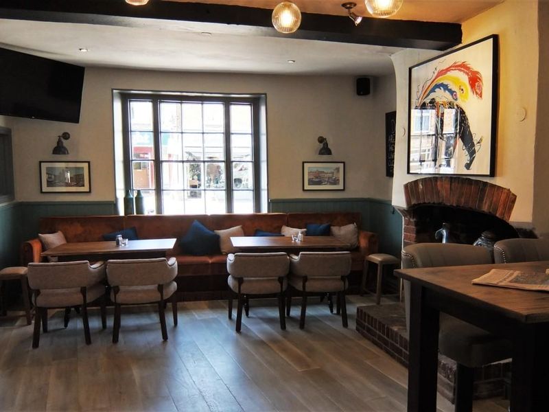 Main front bar area . (Pub, Bar). Published on 21-05-2018