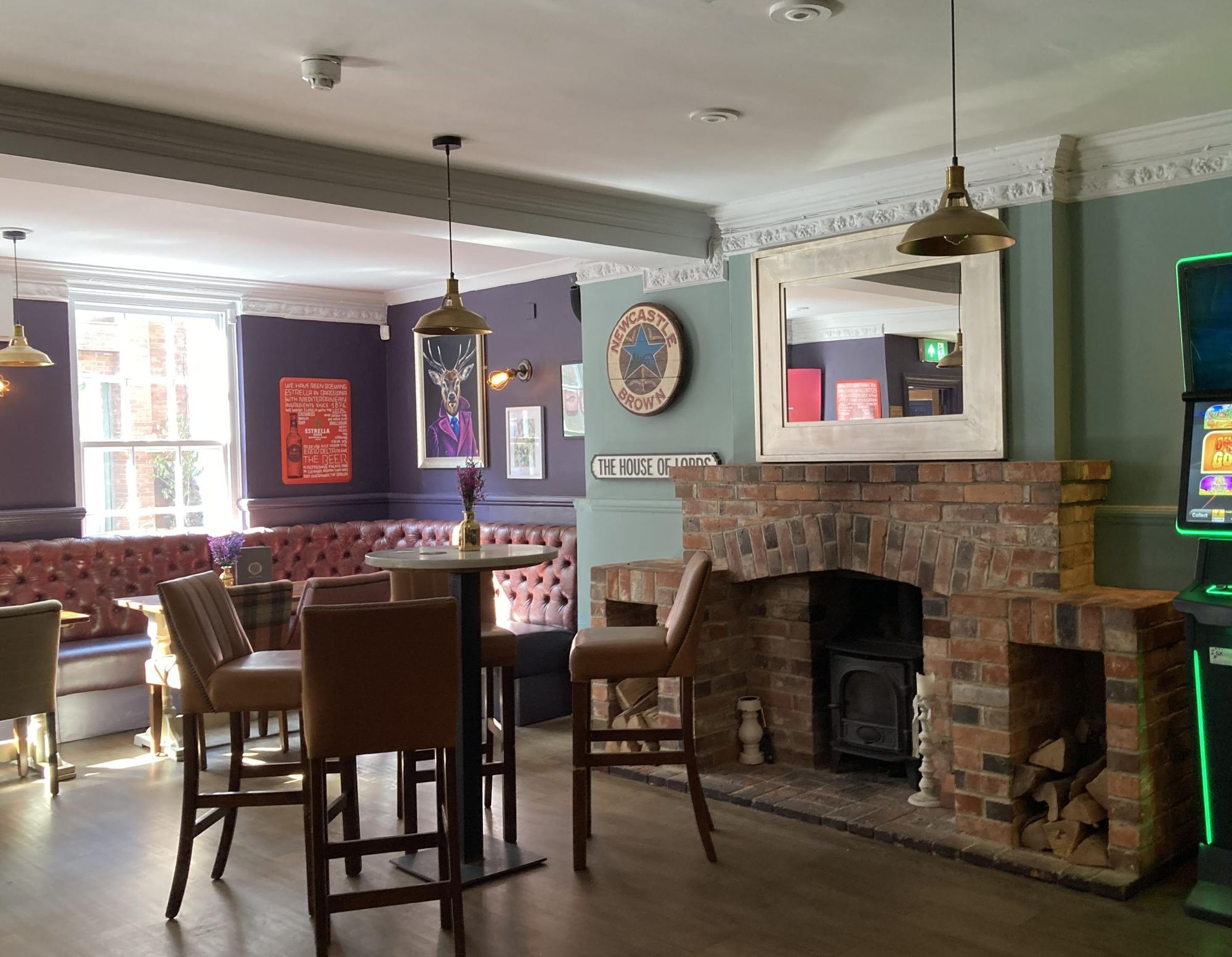 Main bar area. (Pub, Bar). Published on 15-07-2026