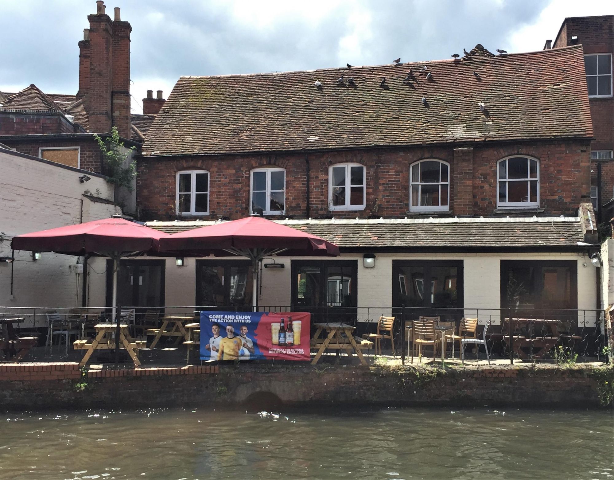 Canal Bar (rear of Old Waggon & Horses). (Pub, External). Published on 05-07-2021