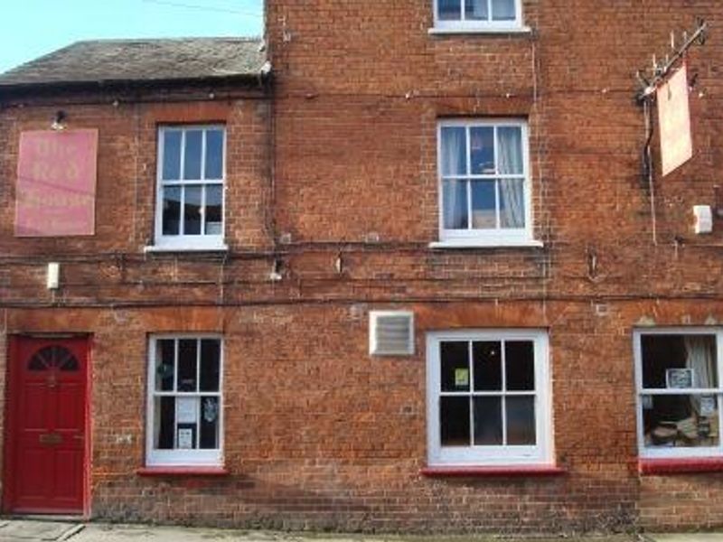 Red House, Newbury. (Pub, External). Published on 22-01-2014