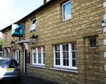 Black Horse, Thatcham. (Pub, External). Published on 20-11-2013
