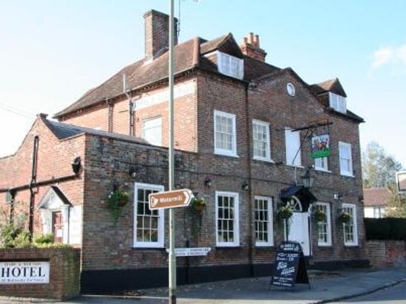 Hare and Hounds, Speen, Newbury. (Pub, External). Published on 26-11-2013
