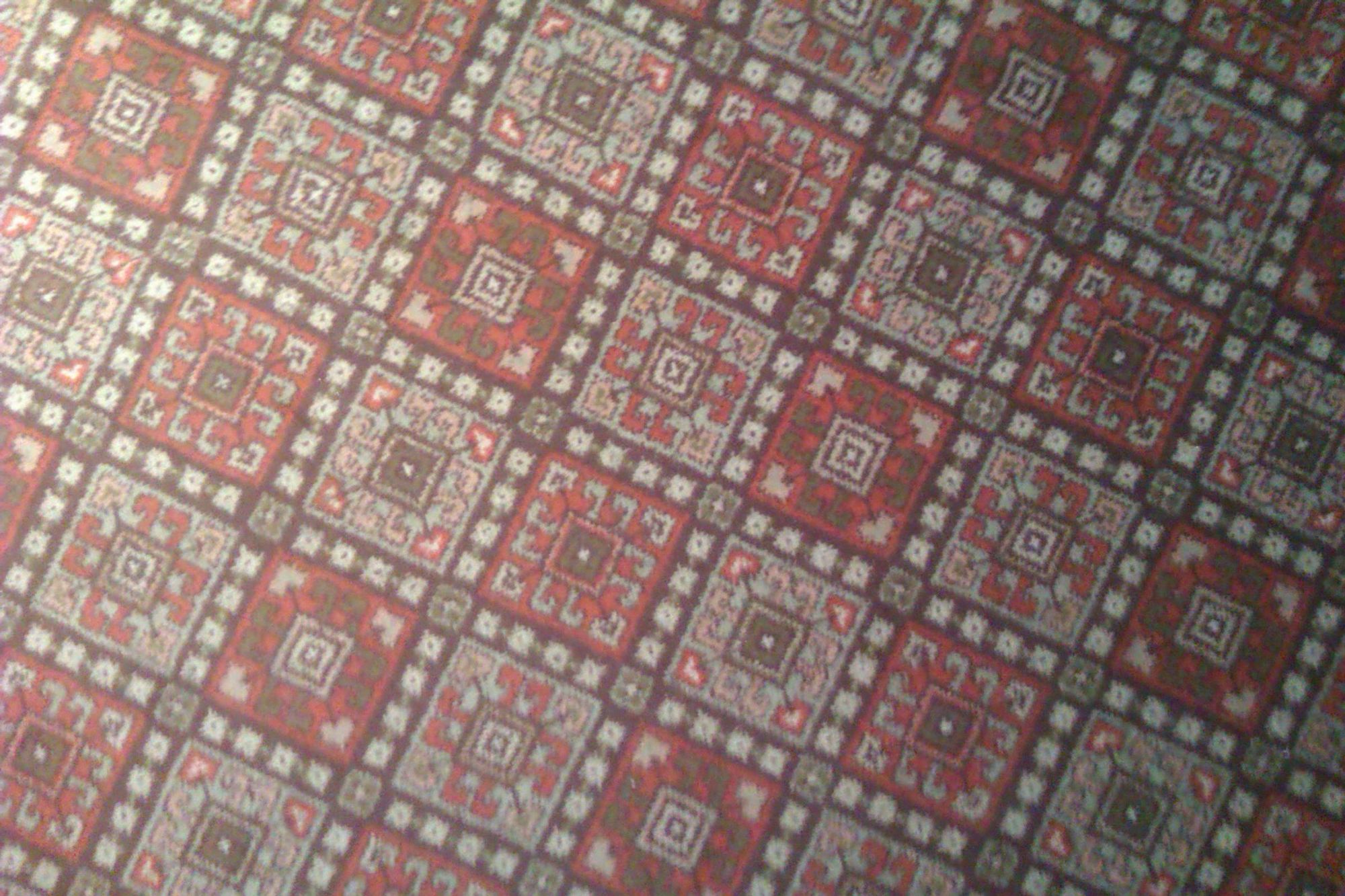 Wetherspoon's unique carpet pattern for this pub. (Bar). Published on 23-11-2023