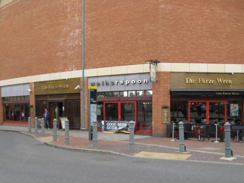 Furze Wren, Bexleyheath. (Pub, External, Key). Published on 12-06-2013