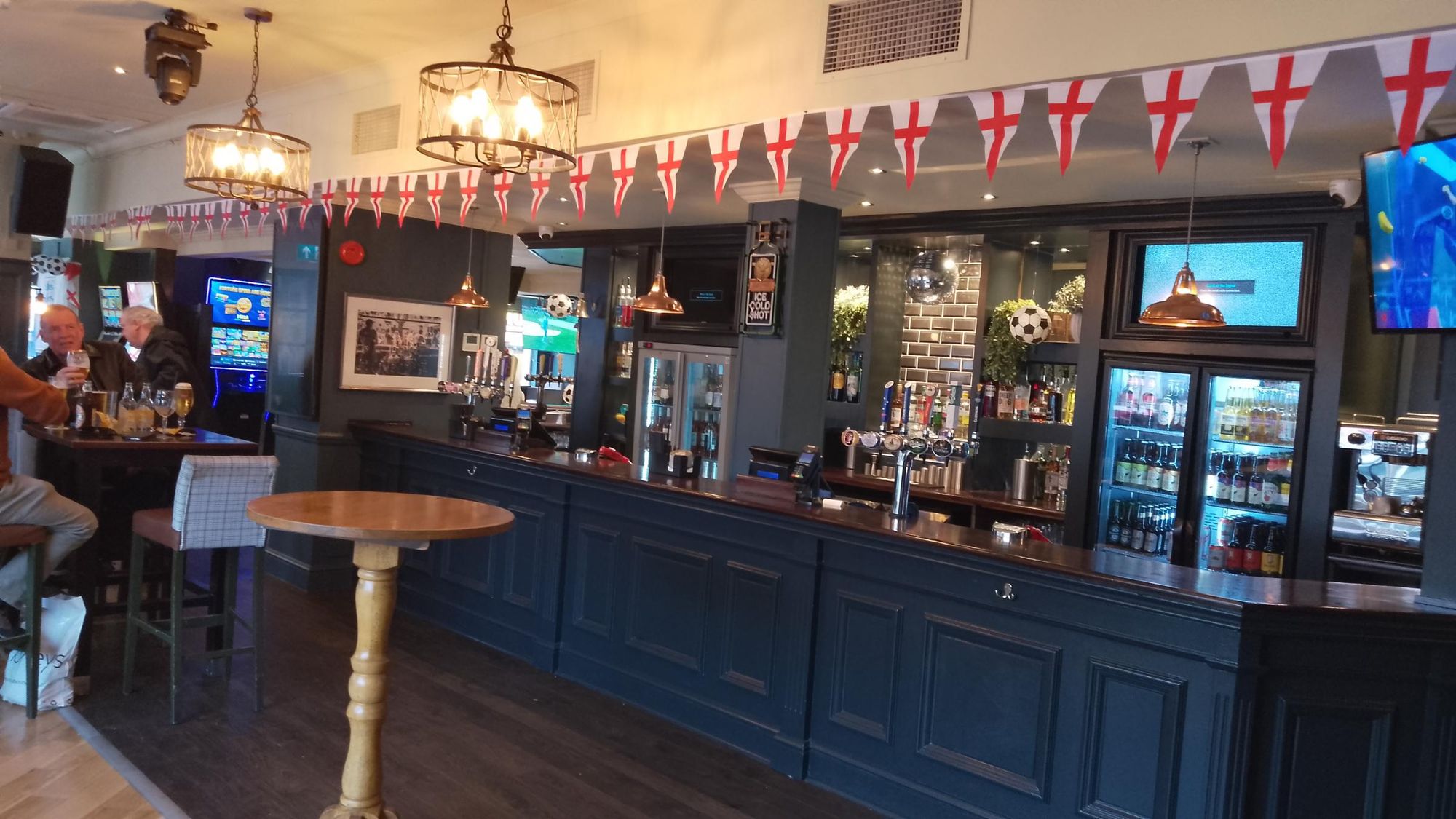 Interior June 2026. (Pub). Published on 21-07-2026
