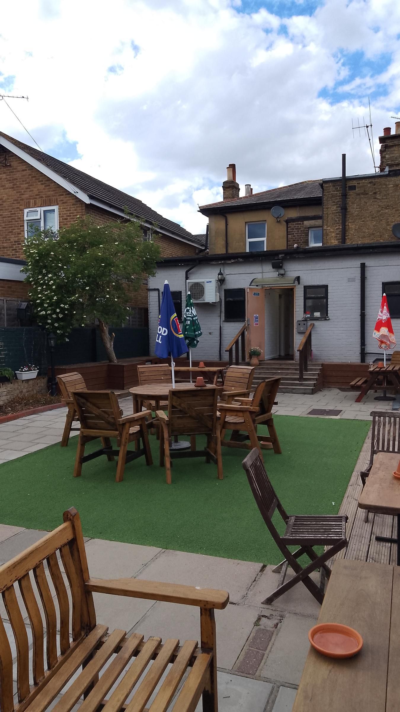 (External, Garden). Published on 15-05-2026