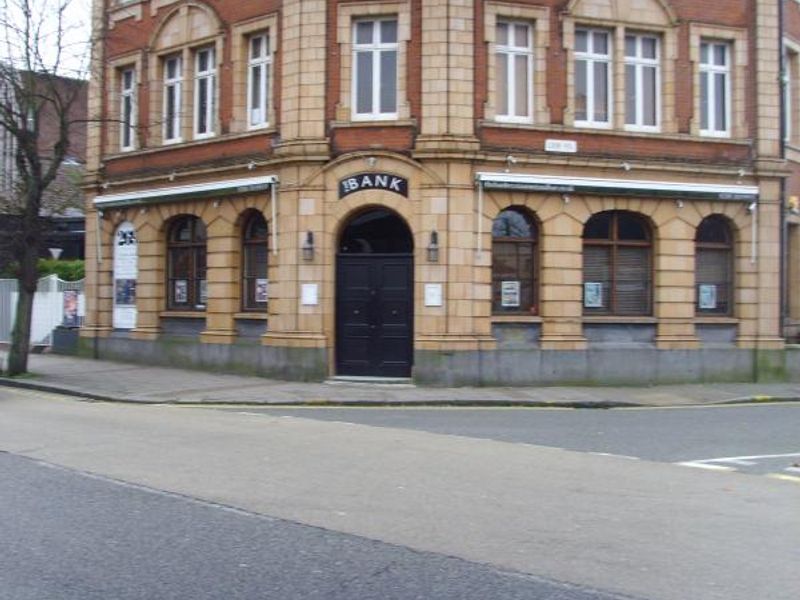 Bank. (Pub, External, Key). Published on 06-12-2014 