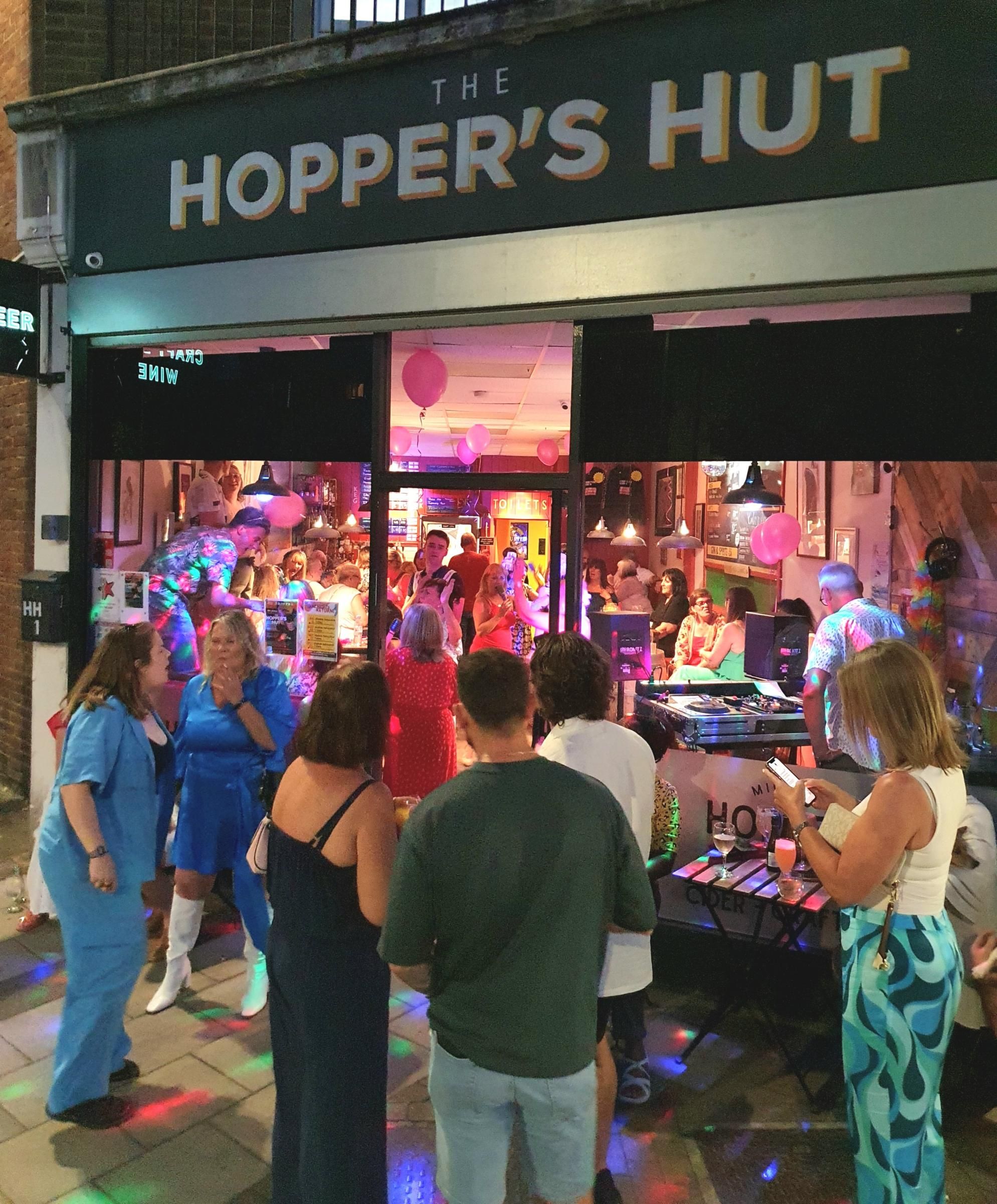 Hopper's Hut - September 2023. (Pub, External, Key). Published on 11-09-2023