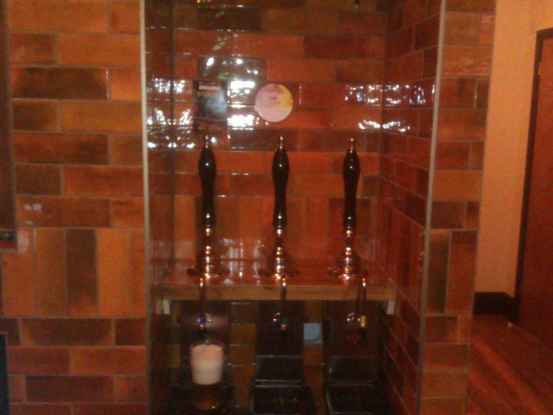 Rusty Bucket's 3 handpumps. (Pub, Bar). Published on 20-10-2024