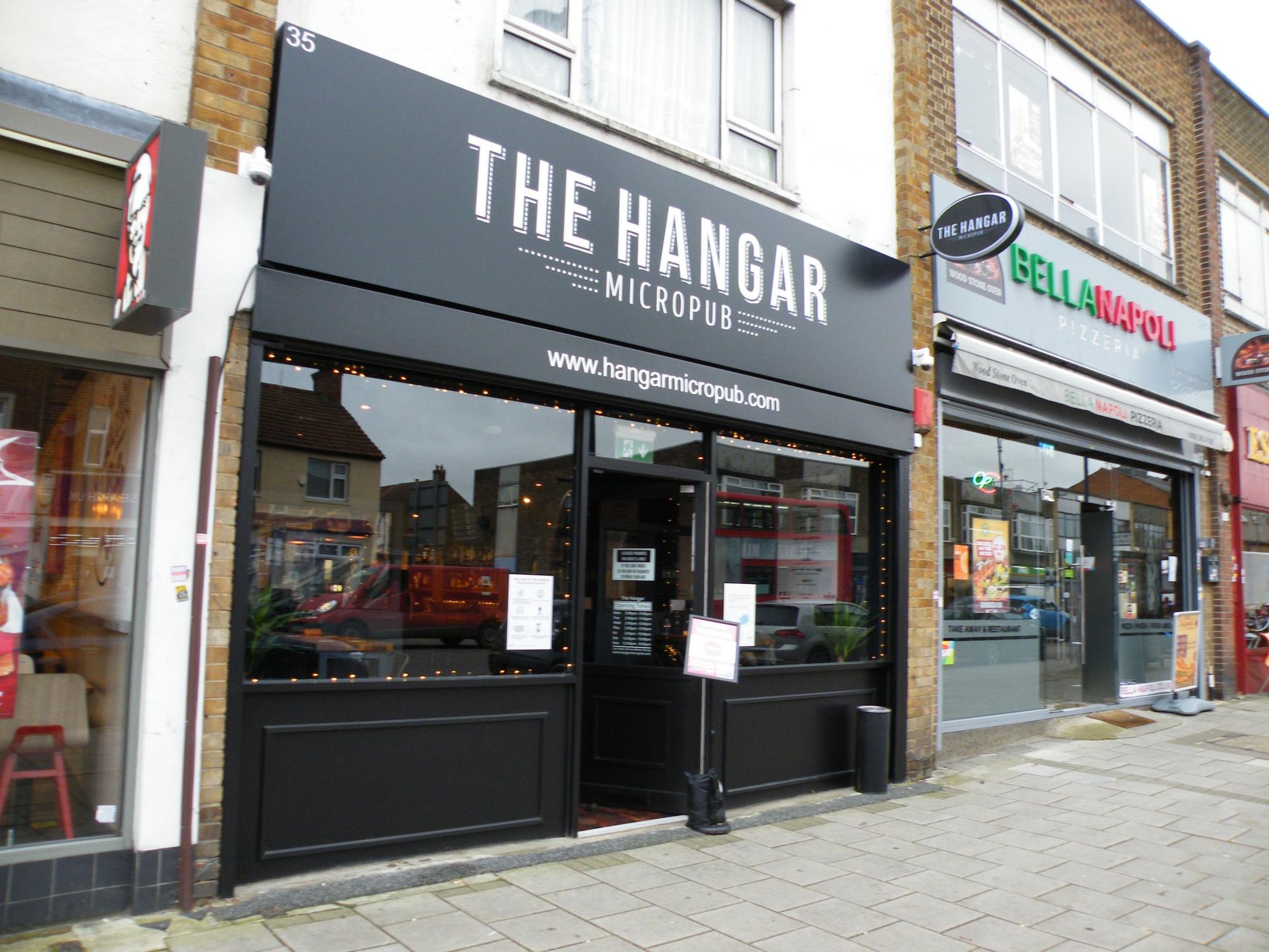 Hangar Welling Oct 2020. (Pub, External, Key). Published on 02-11-2020