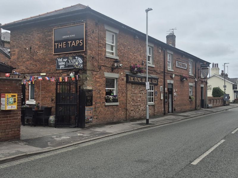 Taps, Lytham. (Pub, External, Key). Published on 02-07-2026