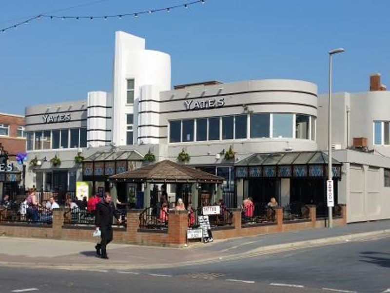 Yates, Blackpool. (Pub, External). Published on 10-04-2015