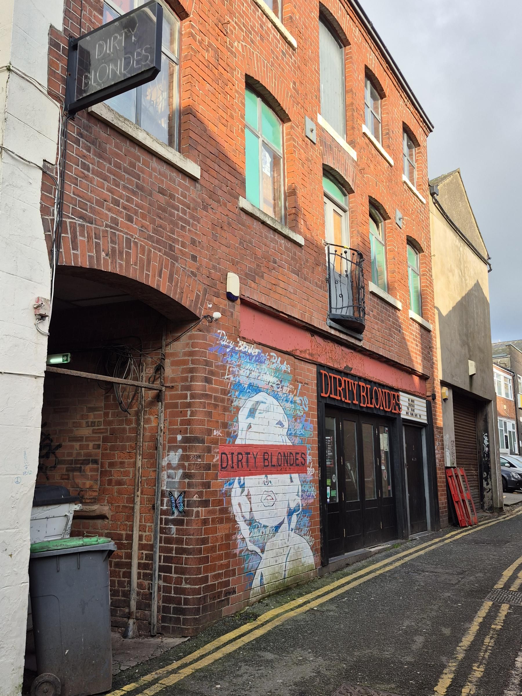 Dirty Blondes, Blackpool. (Pub, External, Key). Published on 12-02-2026