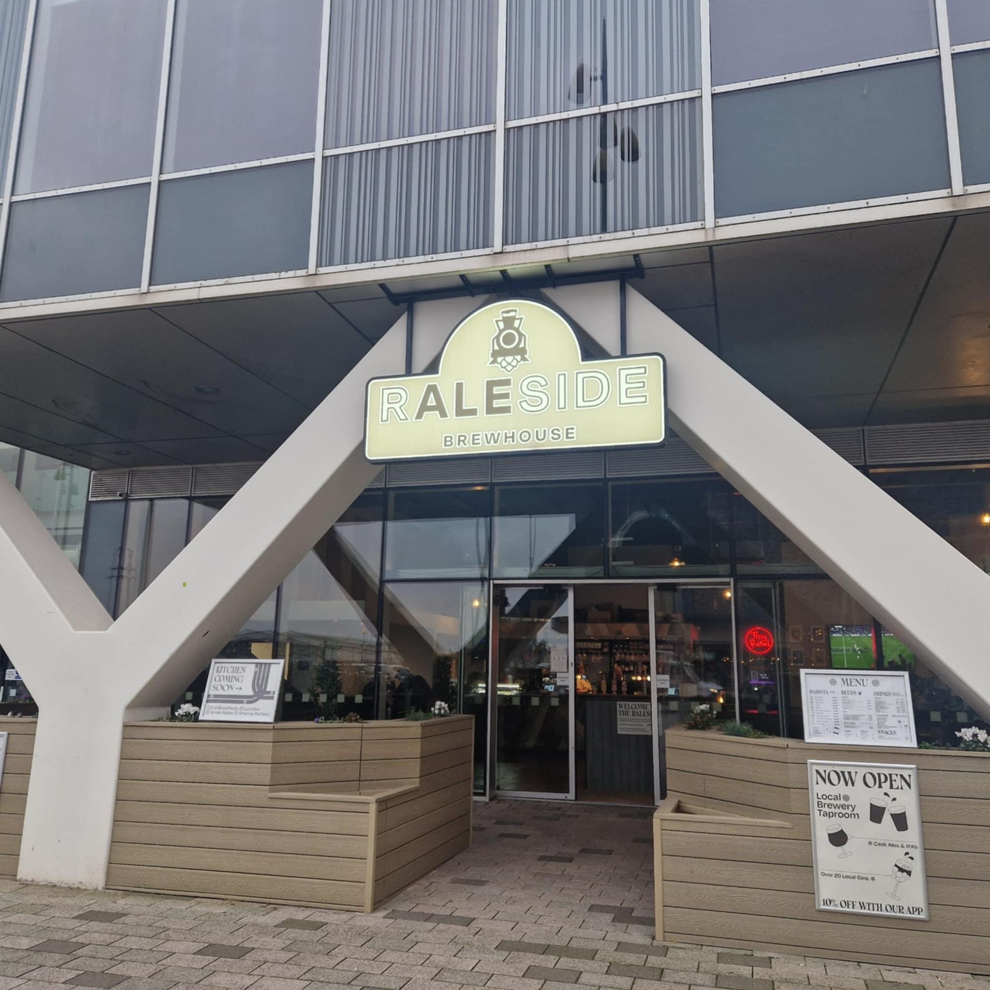 (Pub, External, Key). Published on 04-11-2024