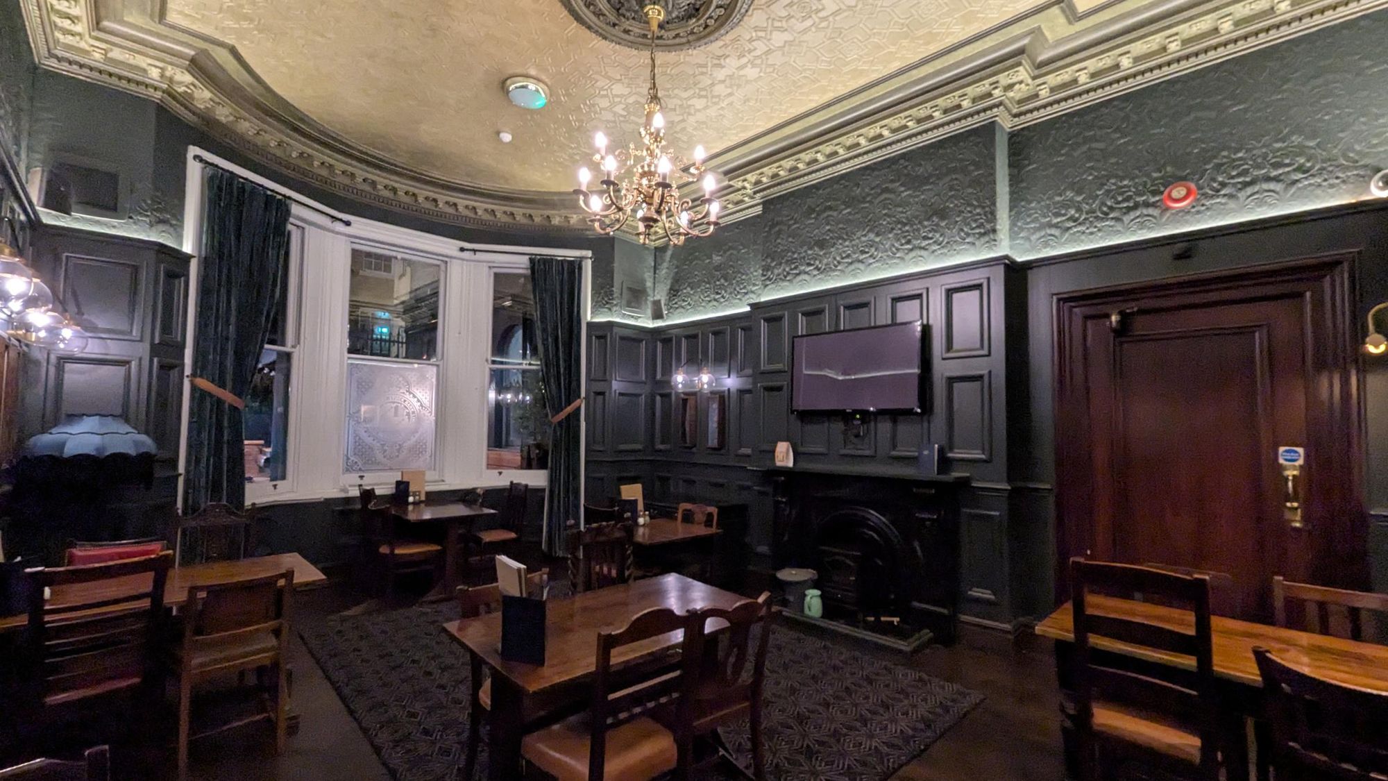 (Pub). Published on 27-12-2025