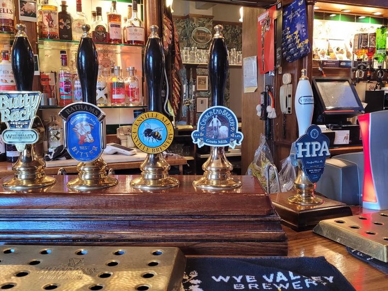 (Pub, Bar). Published on 26-01-2024 